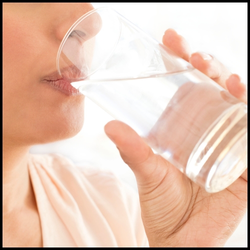 daily water requirement for urinary health - Healix Hospitals